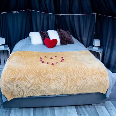 Thudi-nids En Bulles Lodge
