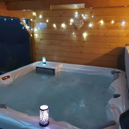 Jaktstuga Thudi-nids En Bulles *